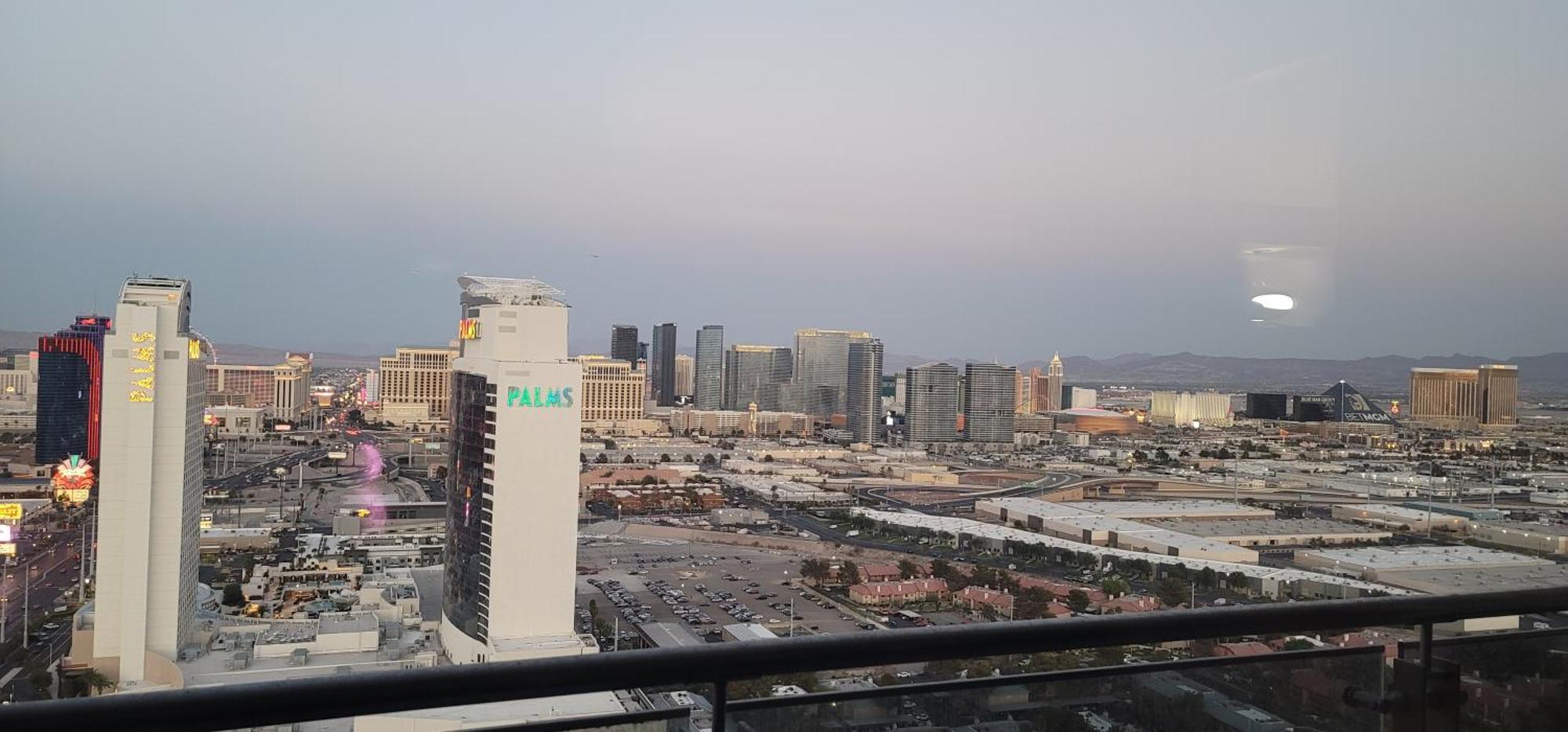 Palms Place Luxury 35th Floor Unit With Amazing Strip View Aparthotel Las Vegas