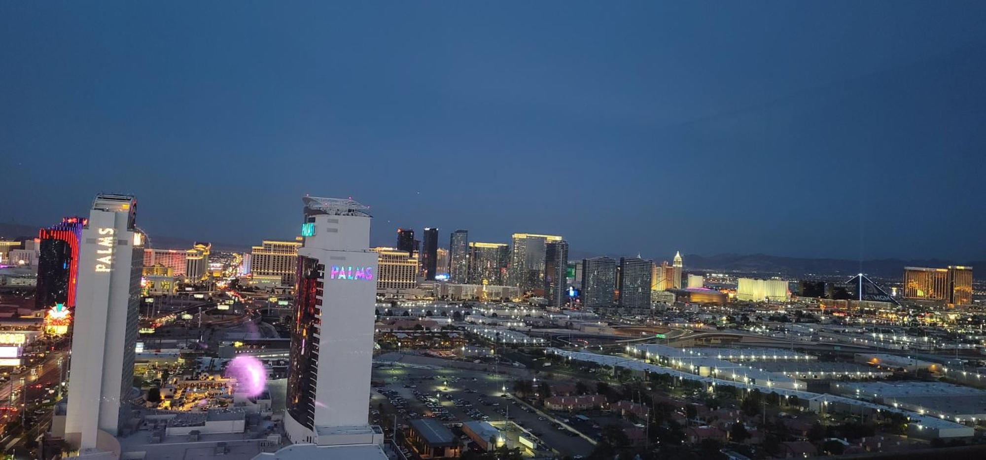 Apartahotel Palms Place Luxury 35th Floor Unit With Amazing Strip View *